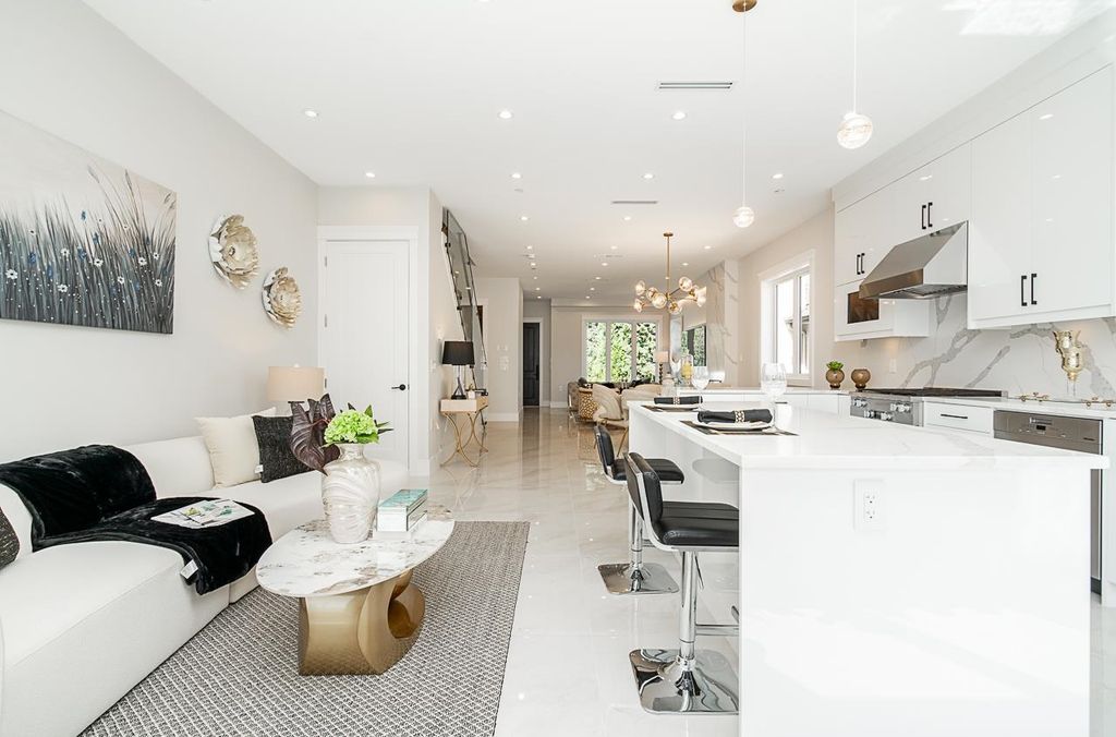 2356 West 16th AVE Vancouver Vancouver For Sale, R2996367 - StrawHomes.com