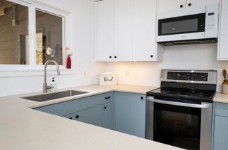 1 747 Hillcrest RD Gibsons, Gibsons Apartments for sale, MLS® R2978020