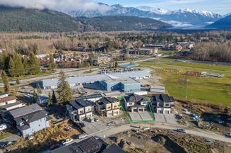 1005 Phare Crescent Pemberton, Pemberton Apartments for sale, MLS® R2989137