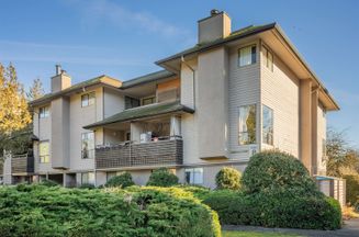 10560 Holly Park LN Surrey, Surrey Apartments for sale, MLS® R2956389