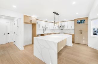 14278 Hyland RD Surrey, Surrey Apartments for sale, MLS® R2972491