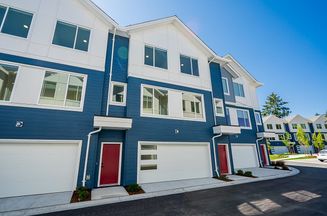 15 19330 Fairway DR Surrey, Surrey Apartments for sale, MLS® R2915630