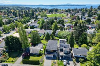 15908 Russell AVE White Rock, White Rock Apartments for sale, MLS® R2978231