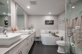 208 1441 Blackwood ST White Rock, White Rock Apartments for sale, MLS® R2992651