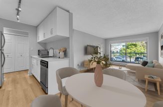 214 251 W 4th ST North Vancouver, North Vancouver Apartments for sale, MLS® R3001426