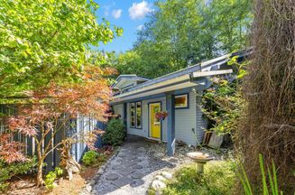 4174 Sunshine Coast HWY Sechelt, Sechelt Apartments for sale, MLS® R2982375