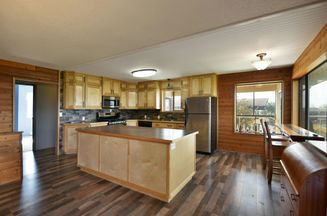 4926 Arbutus RD Sechelt, Sechelt Apartments for sale, MLS® R2987732