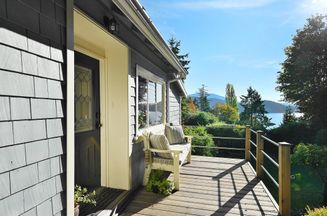 586 Bals LN Gibsons, Gibsons Apartments for sale, MLS® R2976521