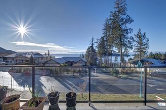 5996 Cowrie ST Sechelt, Sechelt Apartments for sale, MLS® R2960785
