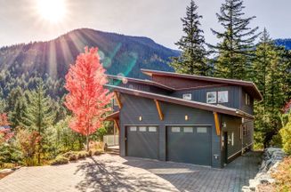 7457 Dogwood ST Pemberton, Pemberton Apartments for sale, MLS® R2971348