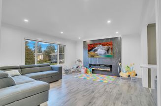 9127 Armitage ST Chilliwack, Chilliwack Apartments for sale, MLS® R2954005