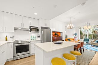 TH2 2137 Chesterfield AVE North Vancouver, North Vancouver Apartments for sale, MLS® R2990429