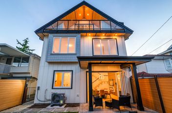 1 2124 Renfrew ST Vancouver, Vancouver Apartments for sale, MLS® R3010018