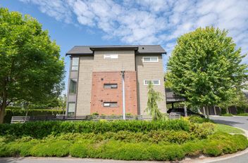 1 2371 Ranger LN Port Coquitlam, Port Coquitlam Apartments for sale, MLS® R3014817
