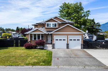 10011 Killarney DR Chilliwack, Chilliwack Apartments for sale, MLS® R3008482