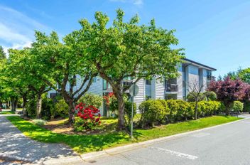 102 15290 Thrift AVE White Rock, White Rock Apartments for sale, MLS® R3002253