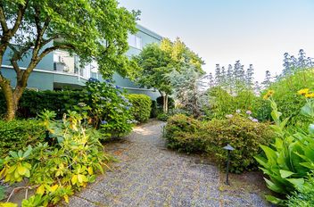 103 1540 Mariner Walk Vancouver, Vancouver Apartments for sale, MLS® R3032177