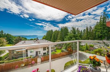 104 14934 Thrift AVE White Rock, White Rock Apartments for sale, MLS® R3011069