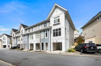 1041 11280 Pazarena PL Maple Ridge, Maple Ridge Apartments for sale, MLS® R2992349