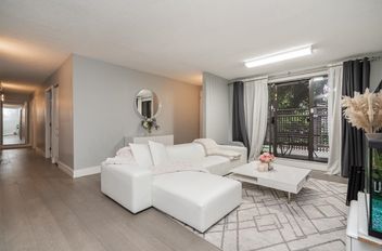 107 13977 74 AVE Surrey, Surrey Apartments for sale, MLS® R3022002