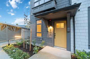 107 2320 Emery CT North Vancouver, North Vancouver Apartments for sale, MLS® R3071957