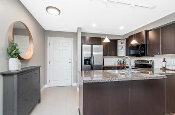 107 5454 198 ST Langley, Langley Apartments for sale, MLS® R3026539
