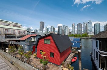 11 1301 Johnston ST Vancouver, Vancouver Apartments for sale, MLS® R2996218