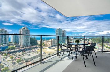 1108 1588 Johnston RD White Rock, White Rock Apartments for sale, MLS® R2974858