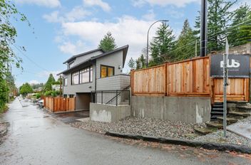 1123 E Keith RD North Vancouver, North Vancouver Apartments for sale, MLS® R3074932