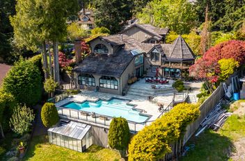 12670 Station PL Surrey, Surrey Apartments for sale, MLS® R2996168