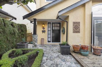 1274 Esquimalt AVE West Vancouver, West Vancouver Apartments for sale, MLS® R3086252