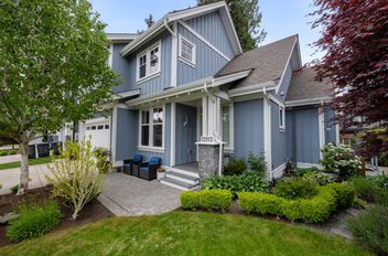 12913 15a AVE Surrey, Surrey Apartments for sale, MLS® R2995111