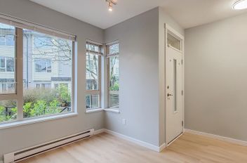 130 9229 University Crescent Burnaby, Burnaby Apartments for sale, MLS® R3019176