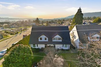 1309 Mahon AVE North Vancouver, North Vancouver Apartments for sale, MLS® R3108538