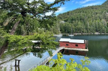 13119 Narrows RD Madeira Park, Madeira Park Apartments for sale, MLS® R3006420