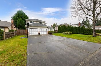 13459 59b AVE Surrey, Surrey Apartments for sale, MLS® R3015715