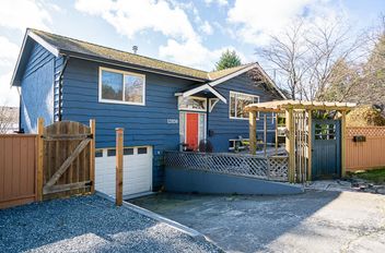 13950 Blackburn AVE White Rock, White Rock Apartments for sale, MLS® R3000980
