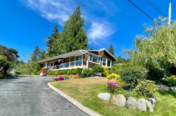 1436 Velvet RD Gibsons, Gibsons Apartments for sale, MLS® R2985356