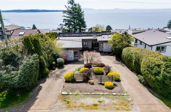 14366 Magdalen AVE White Rock, White Rock Apartments for sale, MLS® R3003866
