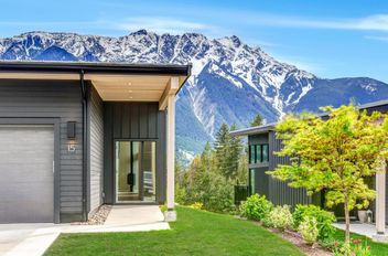 15 4000 Sunstone Way Pemberton, Pemberton Apartments for sale, MLS® R3003499