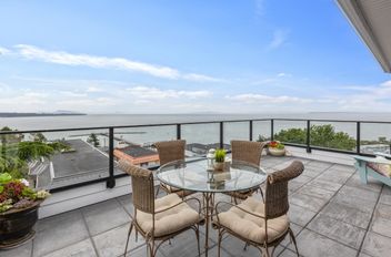 15096 Beachview AVE White Rock, White Rock Apartments for sale, MLS® R3021727