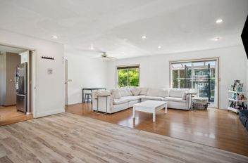 15237 Hummingbird PL Surrey, Surrey Apartments for sale, MLS® R3013494