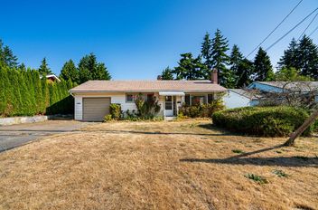 15439 Oxenham AVE White Rock, White Rock Apartments for sale, MLS® R3030197