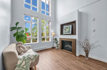 158 2950 King George BLVD Surrey, Surrey Apartments for sale, MLS® R3006629