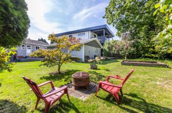 15873 Vine AVE White Rock, White Rock Apartments for sale, MLS® R2962405