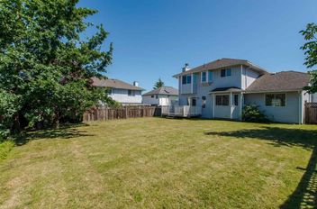 15935 88a AVE Surrey, Surrey Apartments for sale, MLS® R2983284