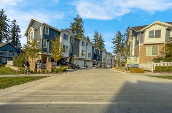 16 14355 62 AVE Surrey, Surrey Apartments for sale, MLS® R3035394