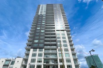 1602 13359 Old Yale RD Surrey, Surrey Apartments for sale, MLS® R3006722