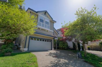 1693 Arbutus PL Coquitlam, Coquitlam Apartments for sale, MLS® R2998097