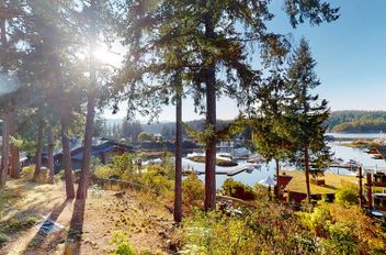 16B 12849 Lagoon RD Madeira Park, Madeira Park Apartments for sale, MLS® R2961932